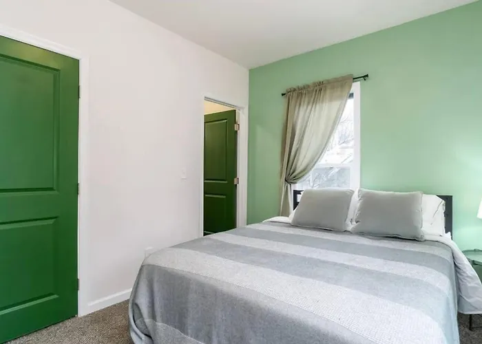 Сasa de vacaciones Housepitality - The Mint Julep House *