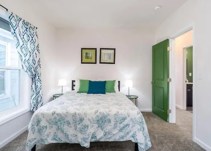 Сasa de vacaciones Housepitality - The Mint Julep House *
